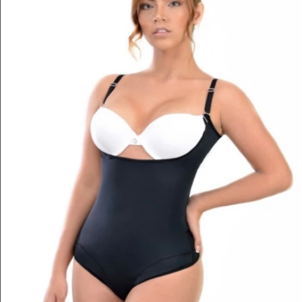 ❣️SOLD❣️TUMMY SMOOTHING BODYSUIT THONG FAJA 2XL